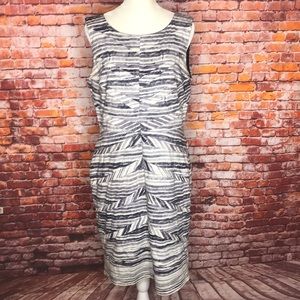 Adrianna Papell Black White and Gray Shutter Pleat Knee Length Sheath Dr…